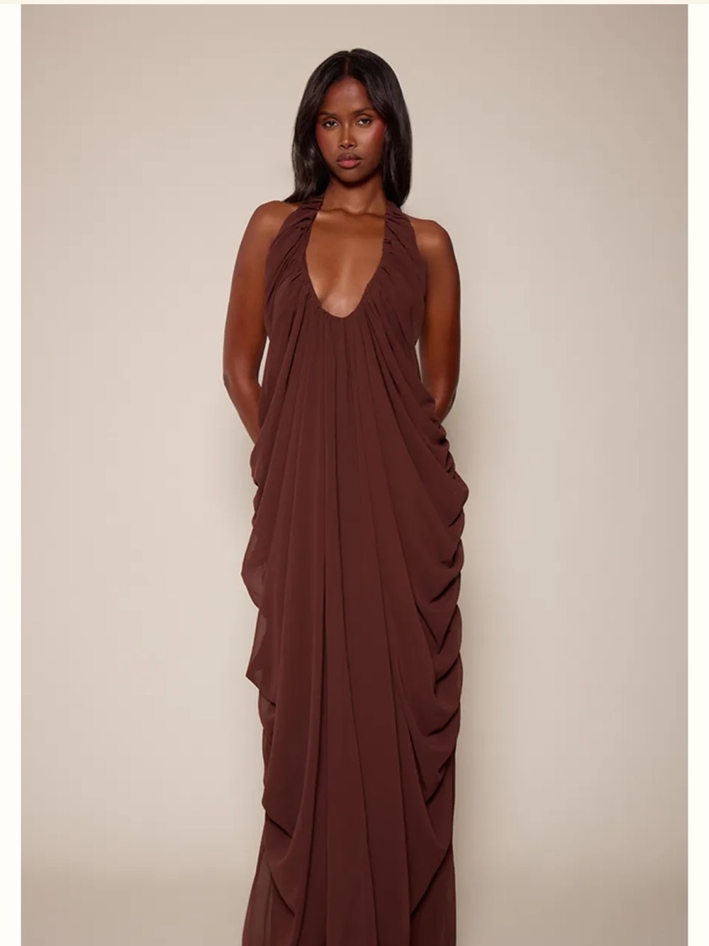 Pretty Little Thing Chiffon Plunge Gathered Drape Maxi Dress in Chocolate